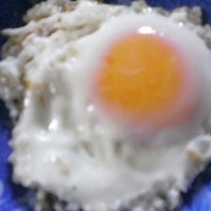 一人ご飯の時常備してる卵で手軽に作れるありがたいレシピですよねぇ～(^^♪